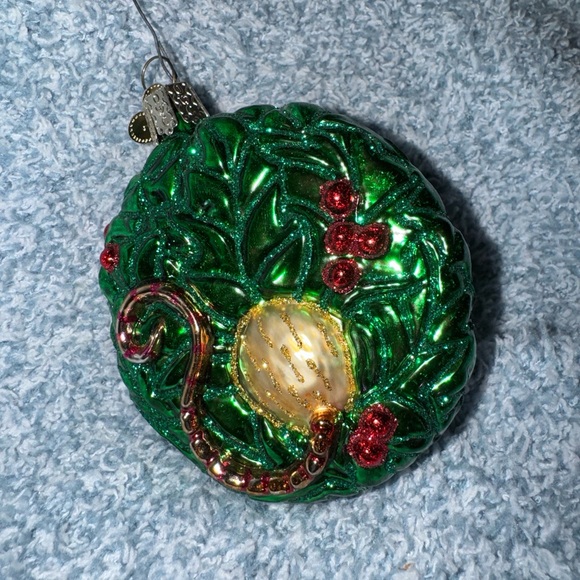 Glass ornament Christmas mouse eating cheese - Picture 4 of 10